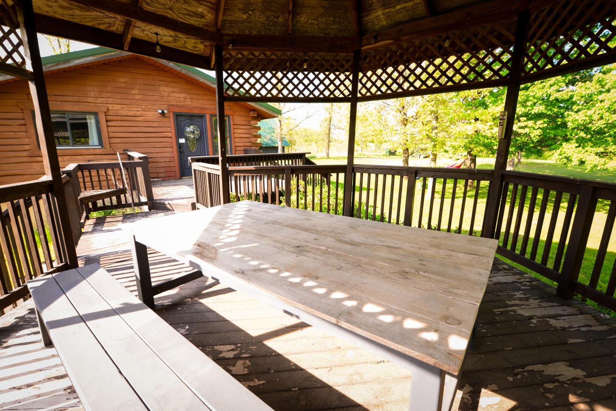 Cozy Cabin With Hottub At Cloverdale Cabins Hinckley Exterior photo